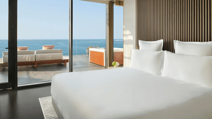 Harmony 2-Bedroom Oceanfront Presidential Suite